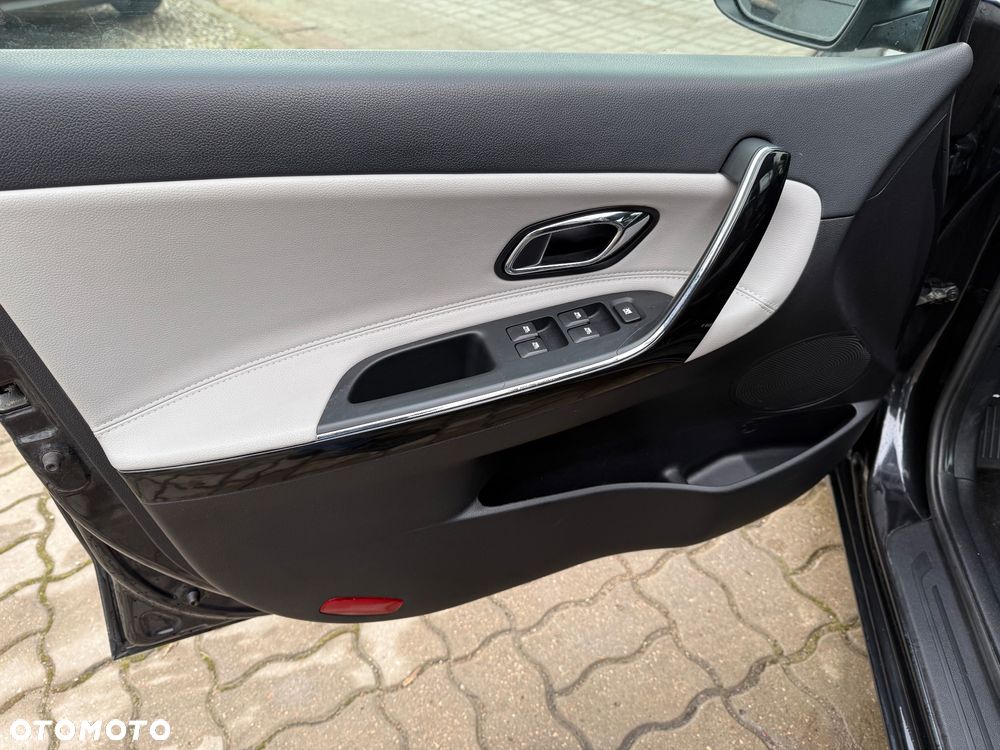 Kia Ceed 1.6 GDI Dream Team Edition - 11