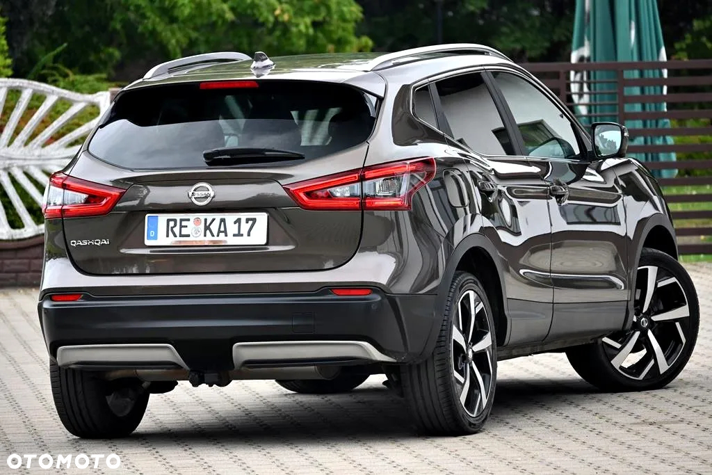 Nissan Qashqai 1.2 DIG-T Xtronic TEKNA+ - 18