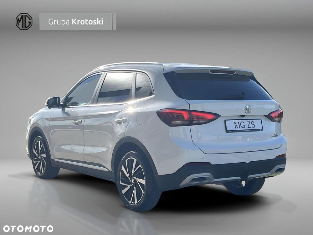 MG ZS Hybrid+ - 31