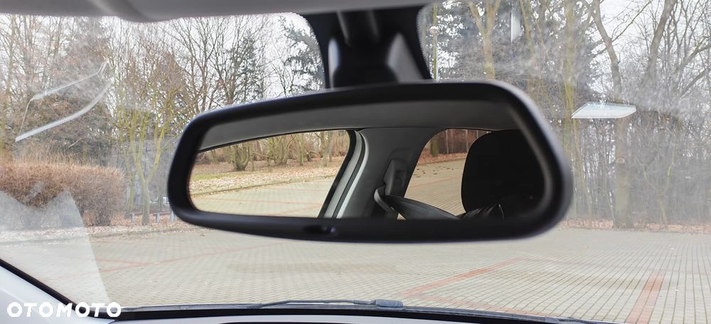 Peugeot 208 PureTech 82 Start & Stop Style - 16