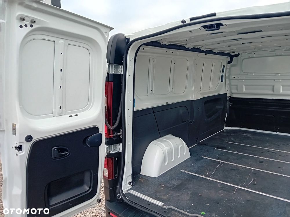 Renault Trafic - 10