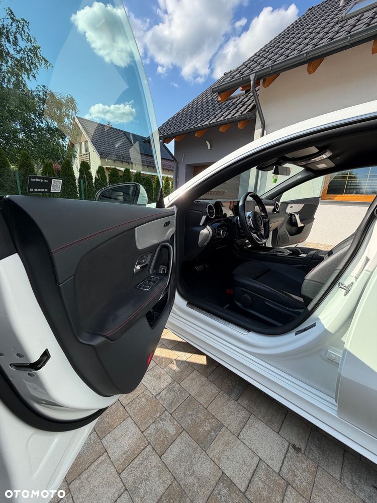 Mercedes-Benz CLA 180 AMG Line 7G-DCT - 12