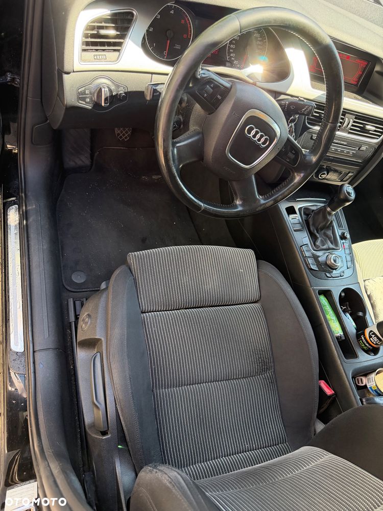 Audi A4 Avant 2.0 TDI - 8