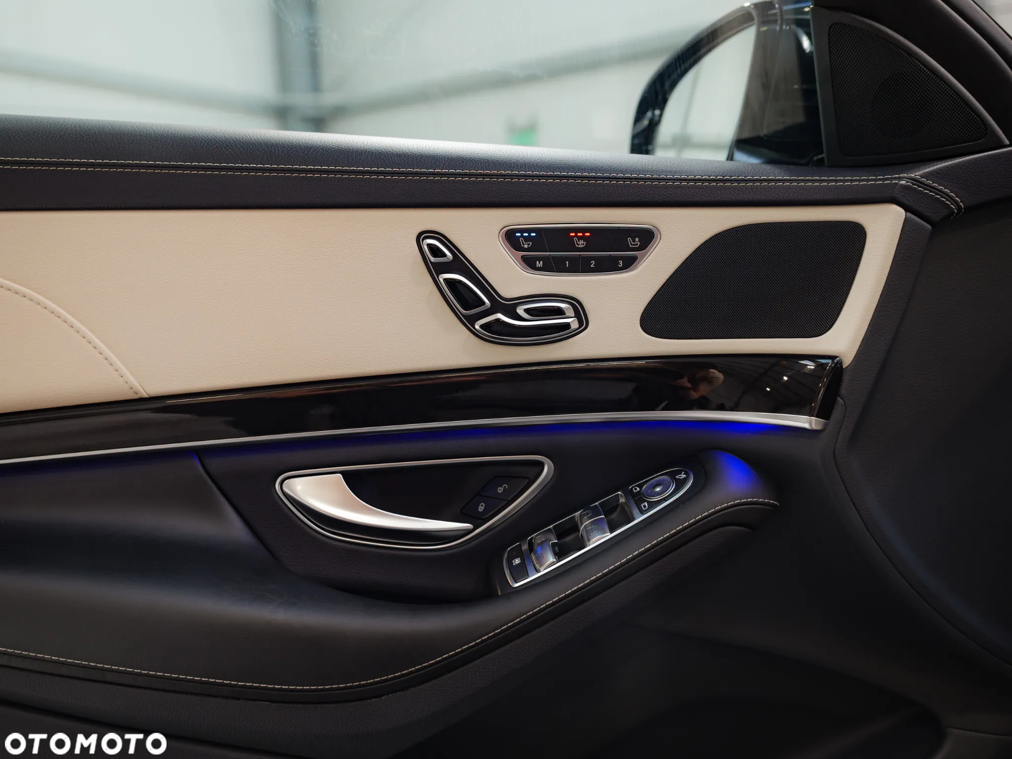Mercedes-Benz Klasa S 400 d 4-Matic 9G-TRONIC - 34
