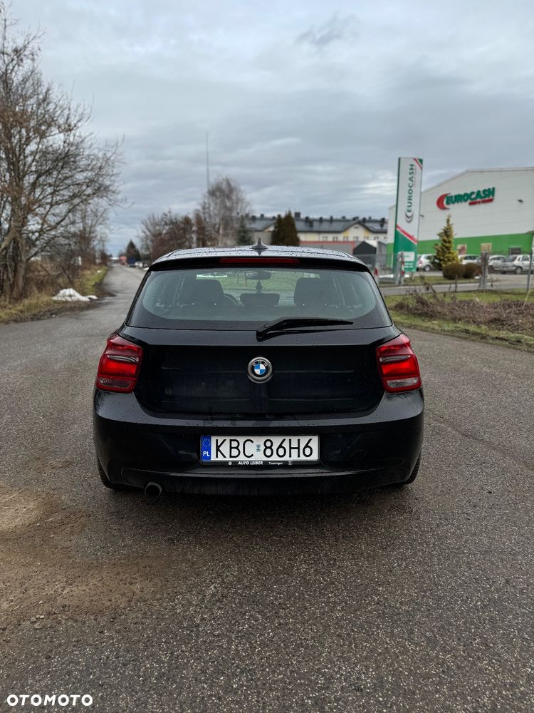 BMW Seria 1 116i - 8