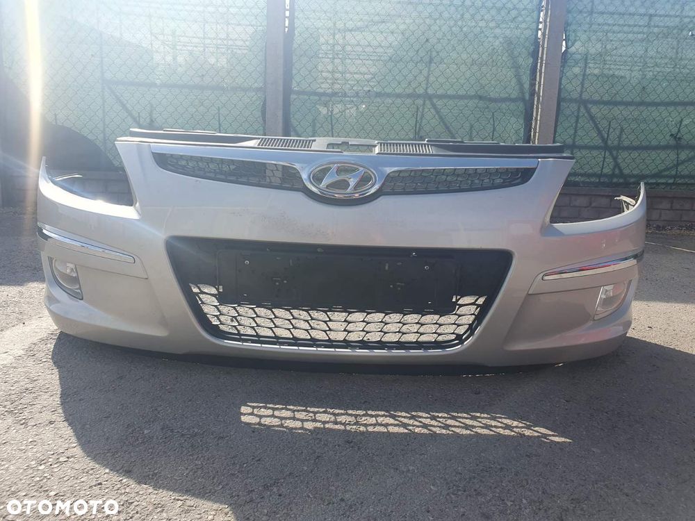 ZDERZAK przód HYUNDAI I30 KOD LAKIERU WK