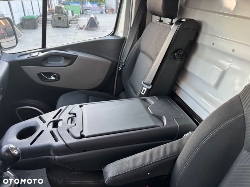 Renault TRAFIC  L2 H1 - 12