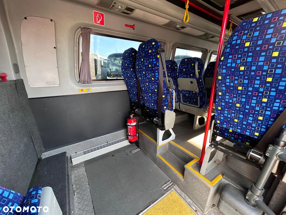 Mercedes-Benz Sprinter 519 - 6