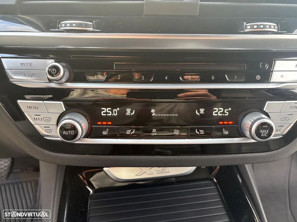 BMW X3 20 d xDrive Line Luxury - 9