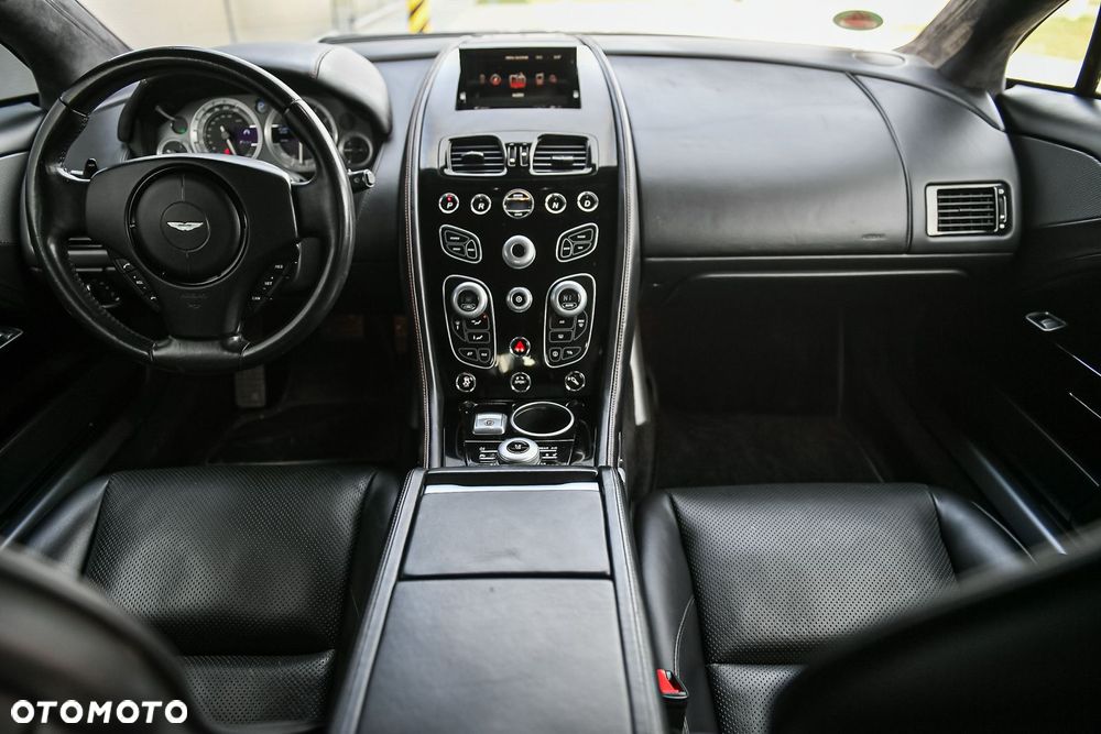 Aston Martin Rapide - 7
