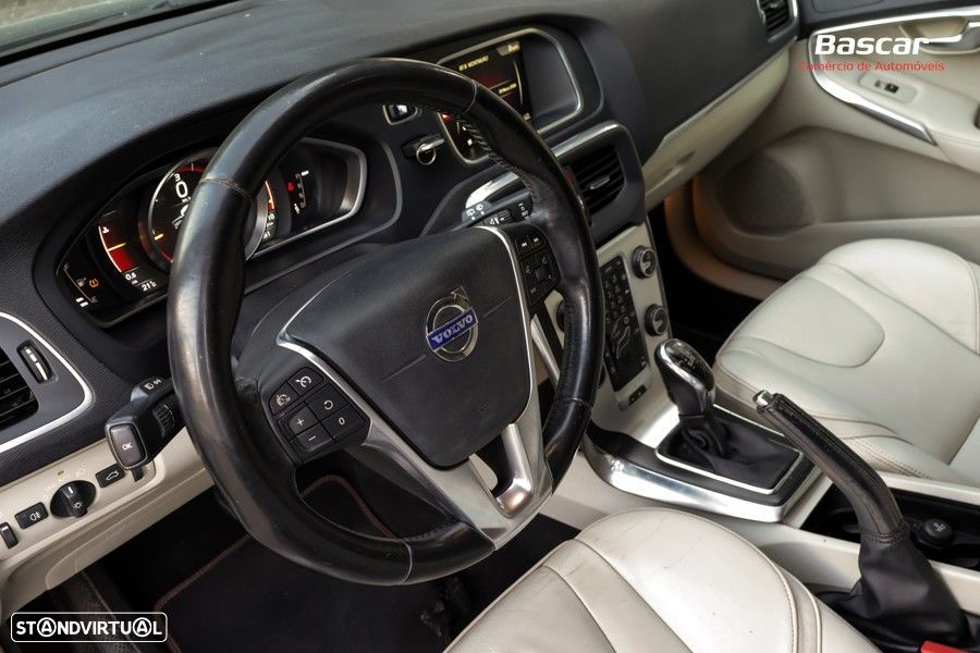 Volvo V40 Cross Country 1.6 D2 VOR Powershift - 10