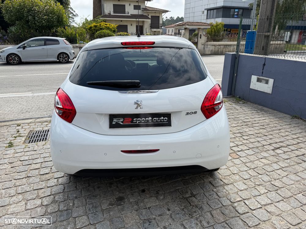 Peugeot 208 82 VTI Style — fotografia 10