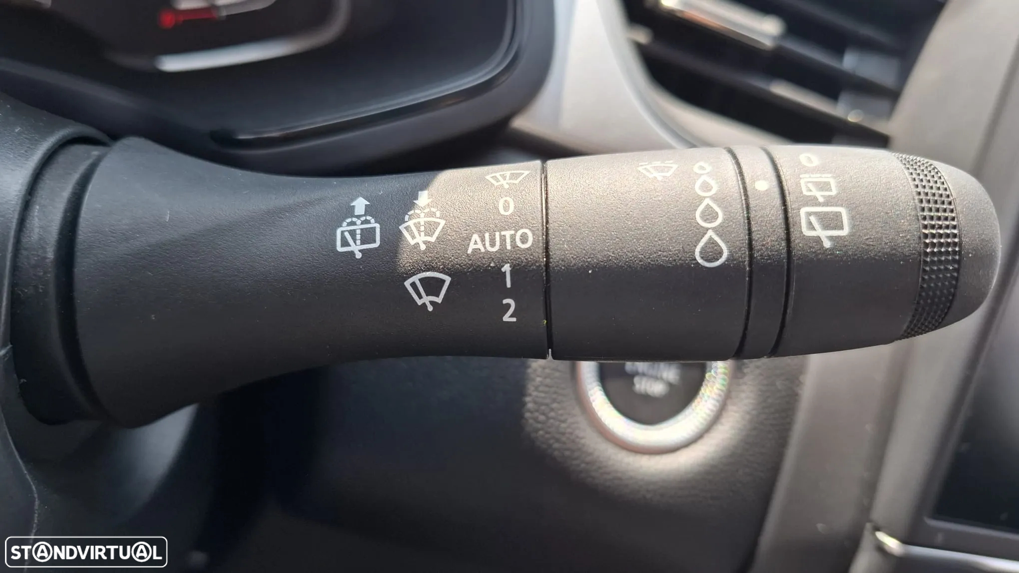 Renault Captur 1.0 TCe Techno Bi-Fuel - 15
