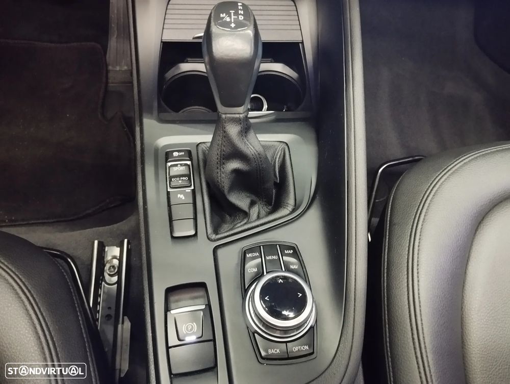 BMW X1 18 d sDrive Auto - 40