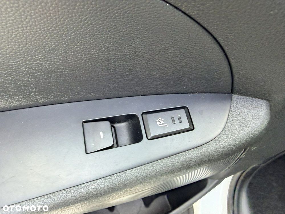 Hyundai Tucson blue 1.7 CRDi 2WD Style - 30