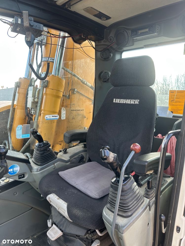 Liebherr 914 Compact - 10