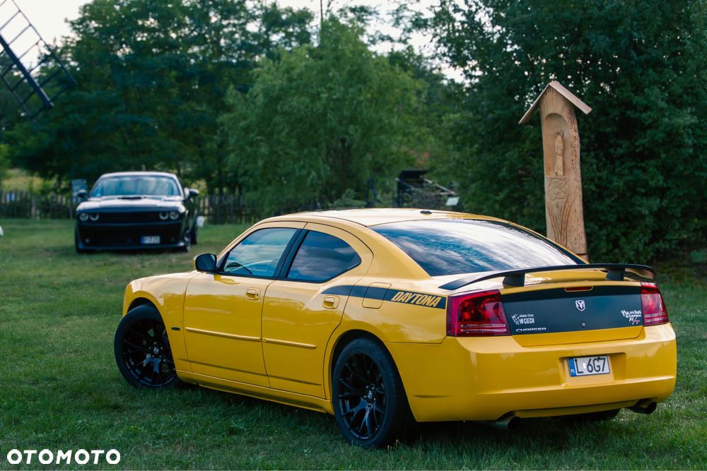 Dodge Charger - 4