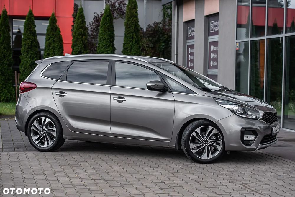 Kia Carens 1.7 CRDi XL 7os - 12
