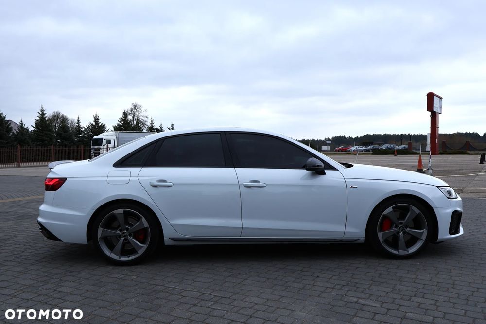 Audi A4 Limousine 45 TFSI quattro S tronic S line - 8