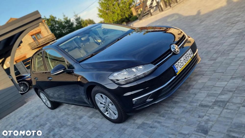Volkswagen Golf - 11