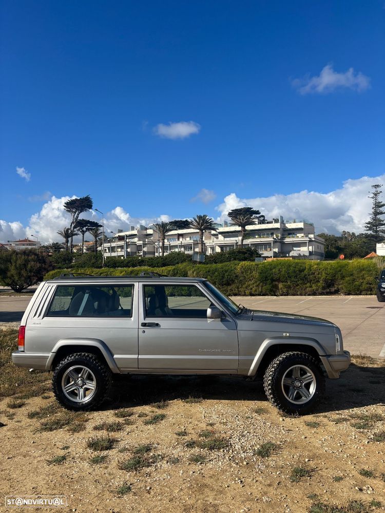 Jeep Cherokee 2.5 TD Base - 7