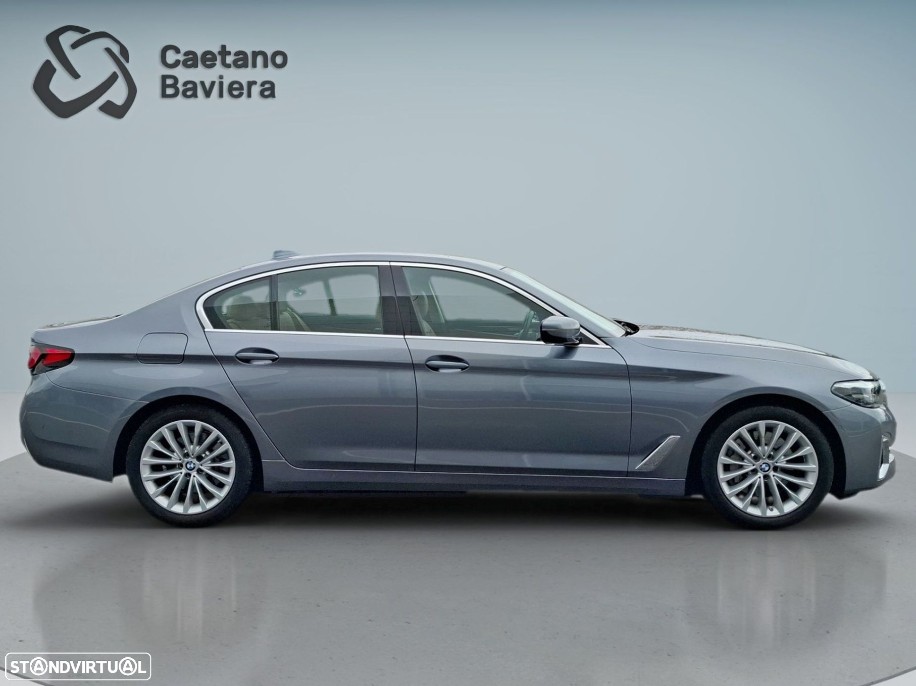 BMW 530 e Line Luxury - 9