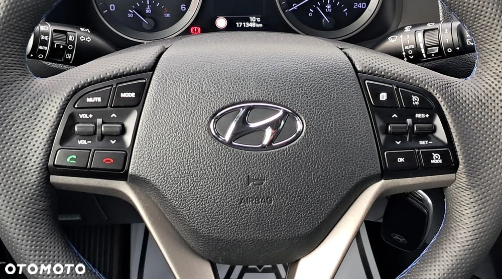 Hyundai Tucson blue 1.7 CRDi 2WD Style - 25