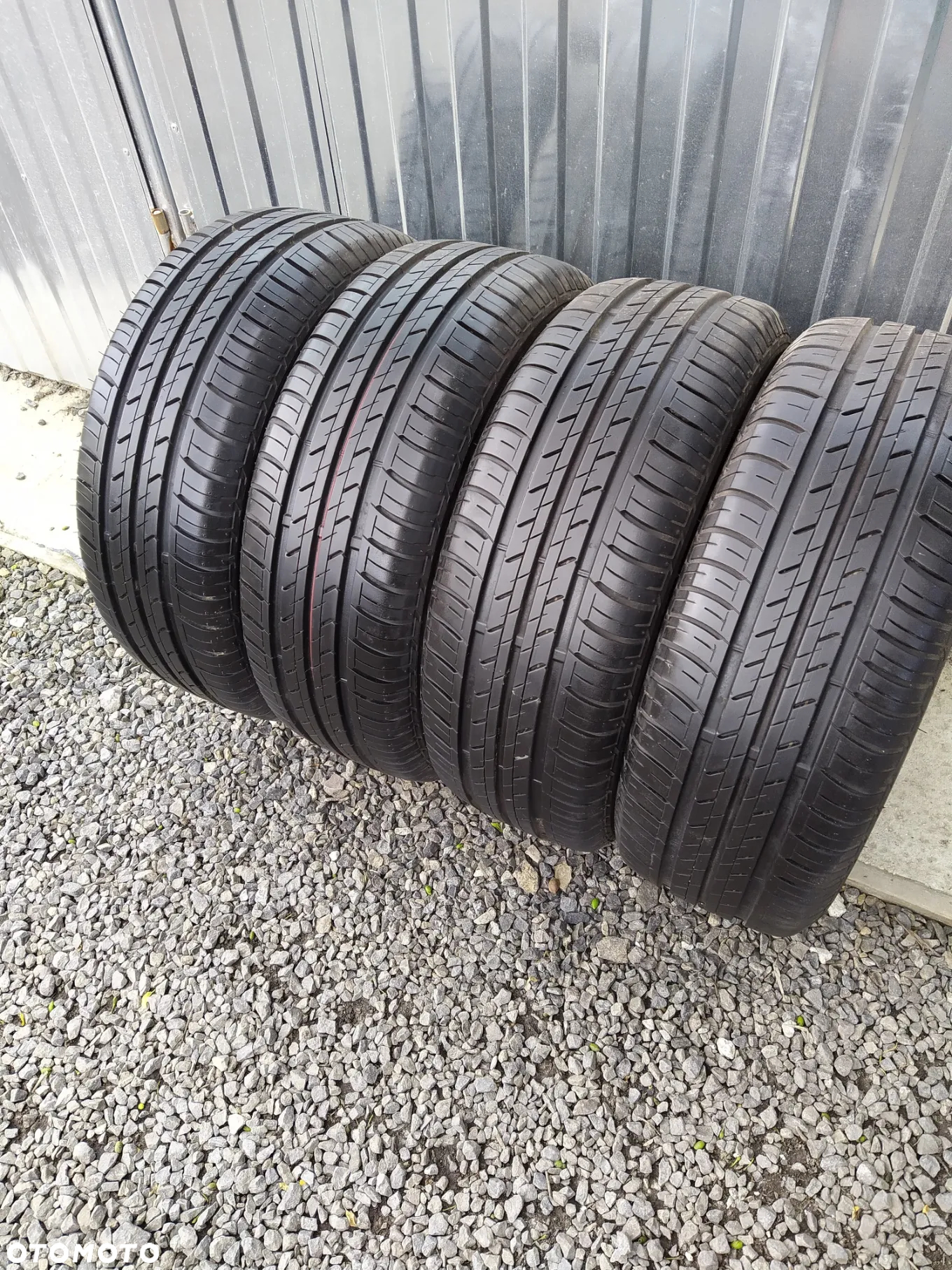 Opony Letnie  185/.../  15  Cali   JAK NOWE - 16
