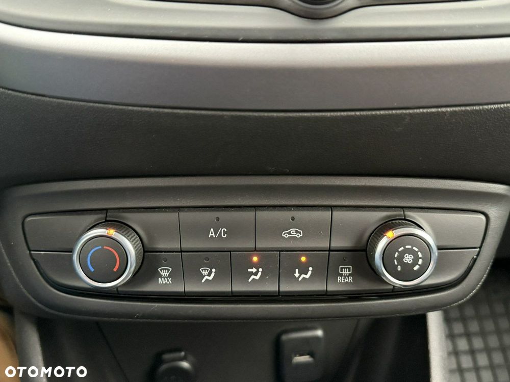 Opel Crossland X - 23