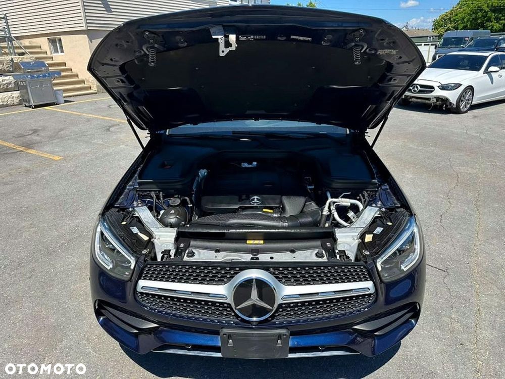 Mercedes-Benz GLC 300 4Matic 9G-TRONIC AMG Line - 5