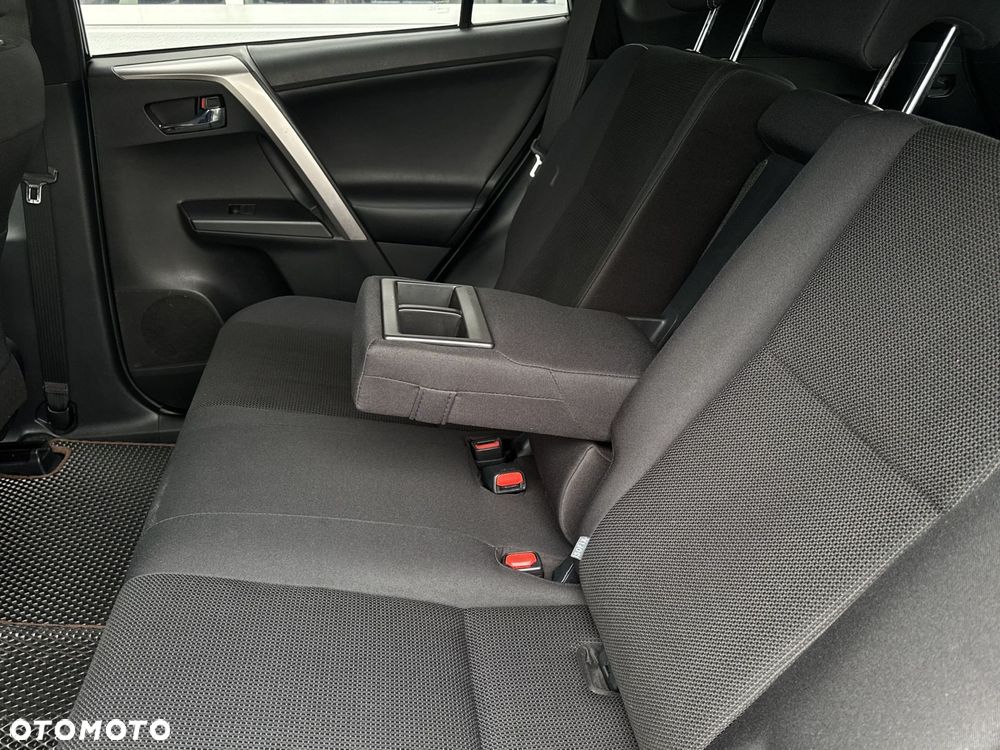 Toyota RAV4 - 13
