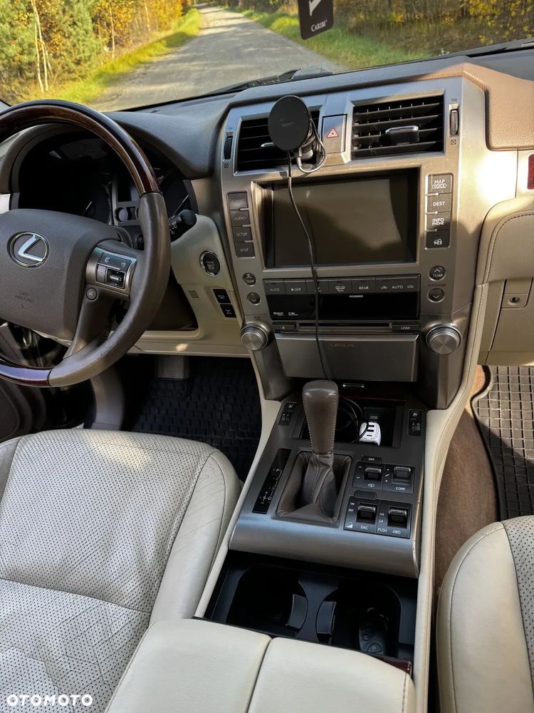Lexus GX Standard - 13
