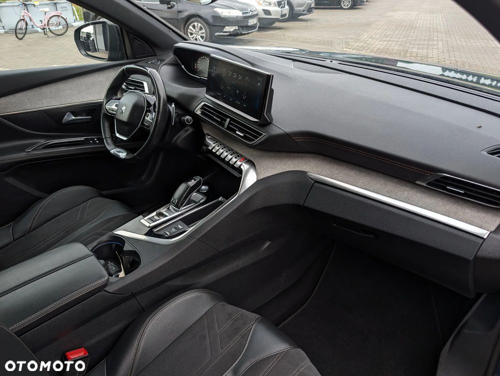Peugeot 5008 BlueHDi 180 EAT8 GT Pack - 31