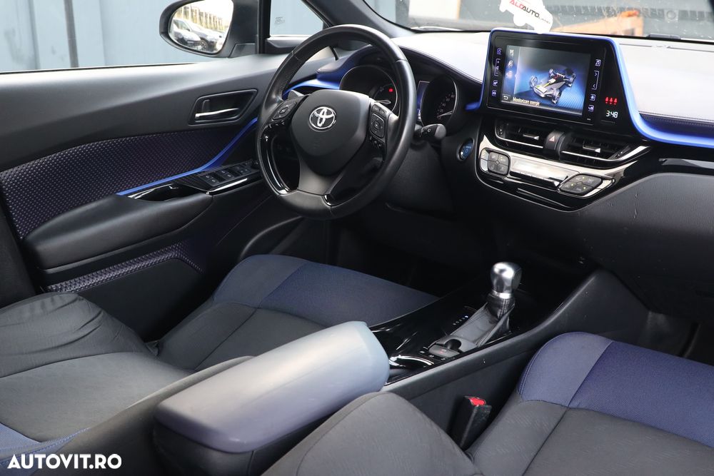 Toyota C-HR Hybrid Style - 19