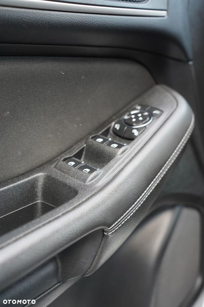 Ford S-Max 2.0 TDCi Trend - 8