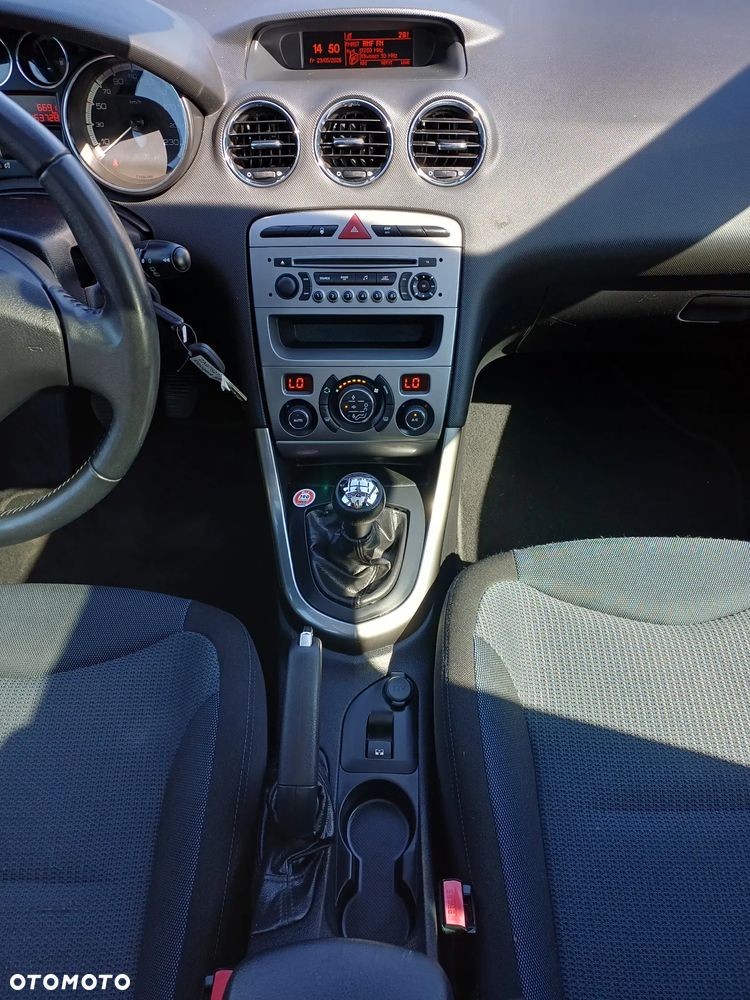 Peugeot 308 120 VTi Premium - 28