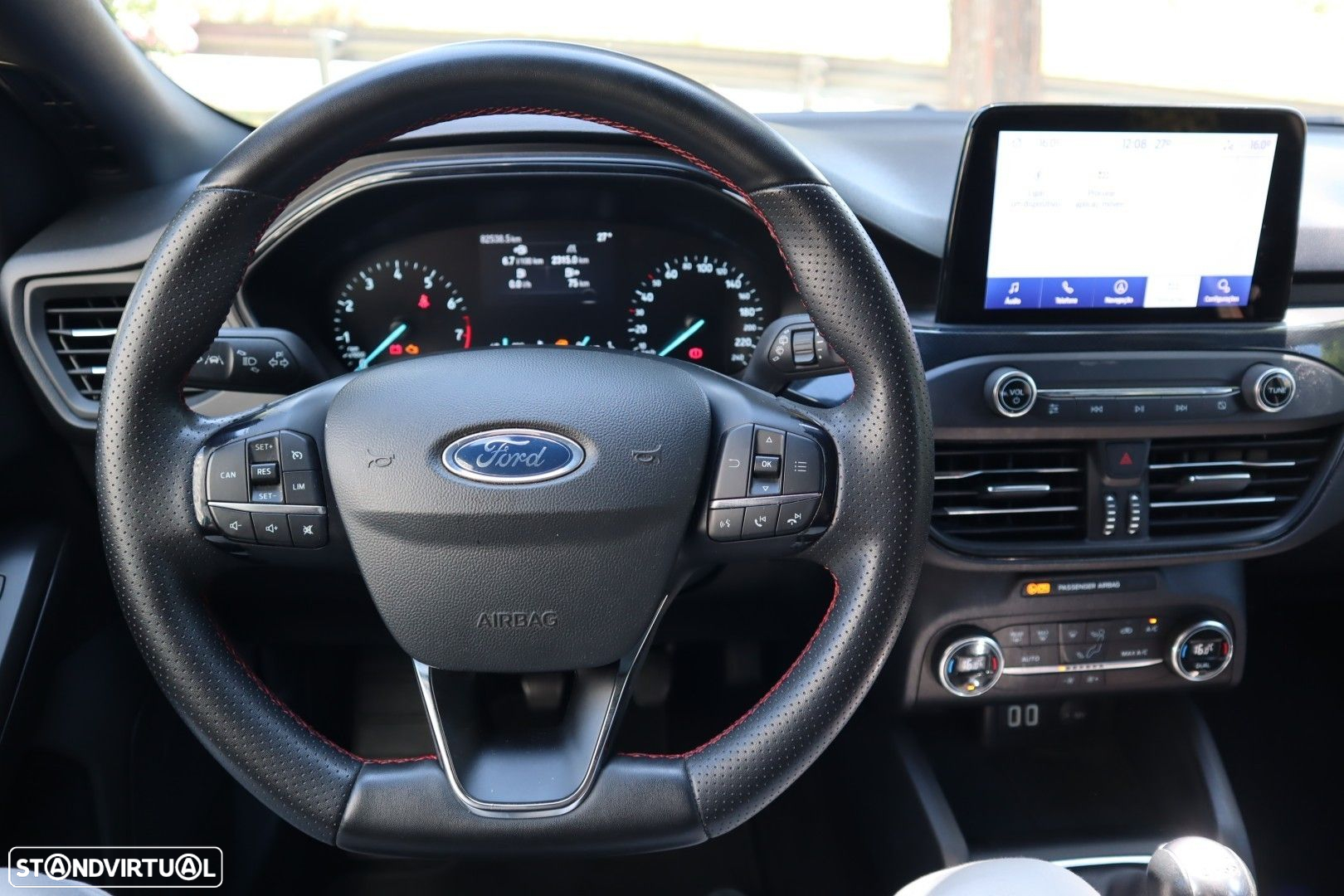 Ford Focus 1.0 EcoBoost MHEV ST-Line - 23