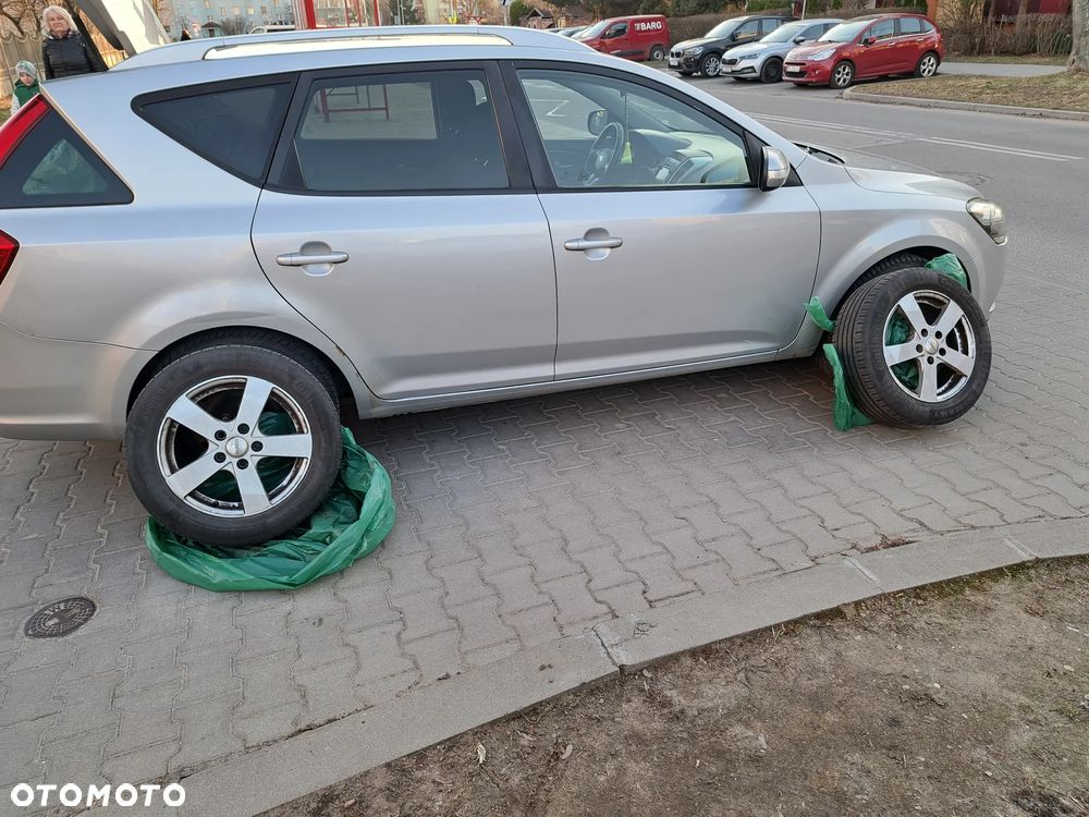 Kia Ceed 1.6 Crdi Comfort + - 10