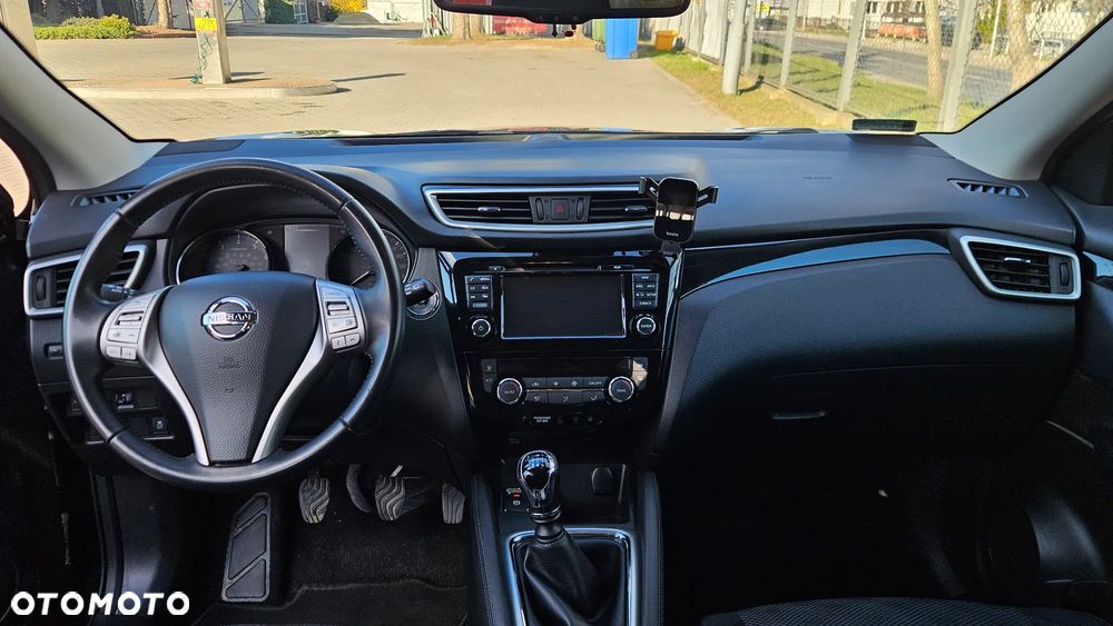 Nissan Qashqai 1.6 DIG-T N-Connecta - 15