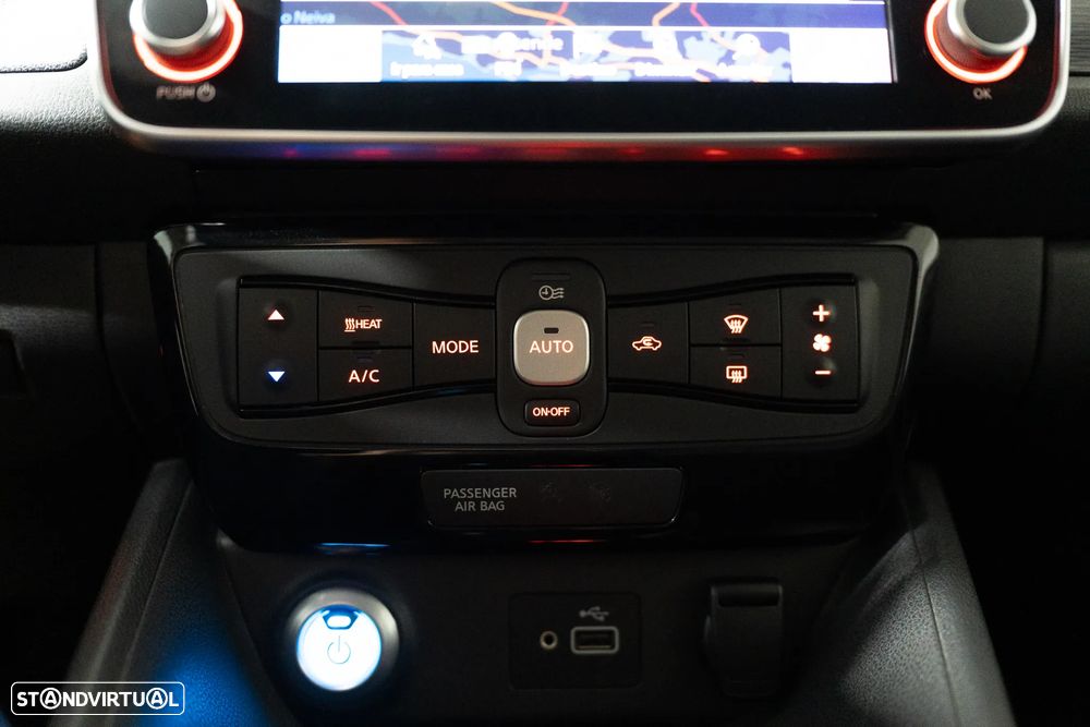 Nissan Leaf Acenta - 32