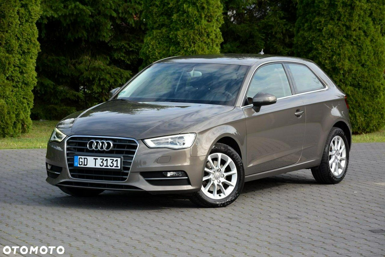 Audi A3 1.6 TDI Ambiente - 2