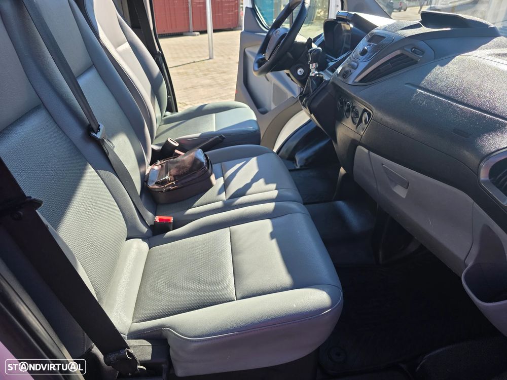Ford Transit Custom 2.2 TDCI 270 L1 - 12