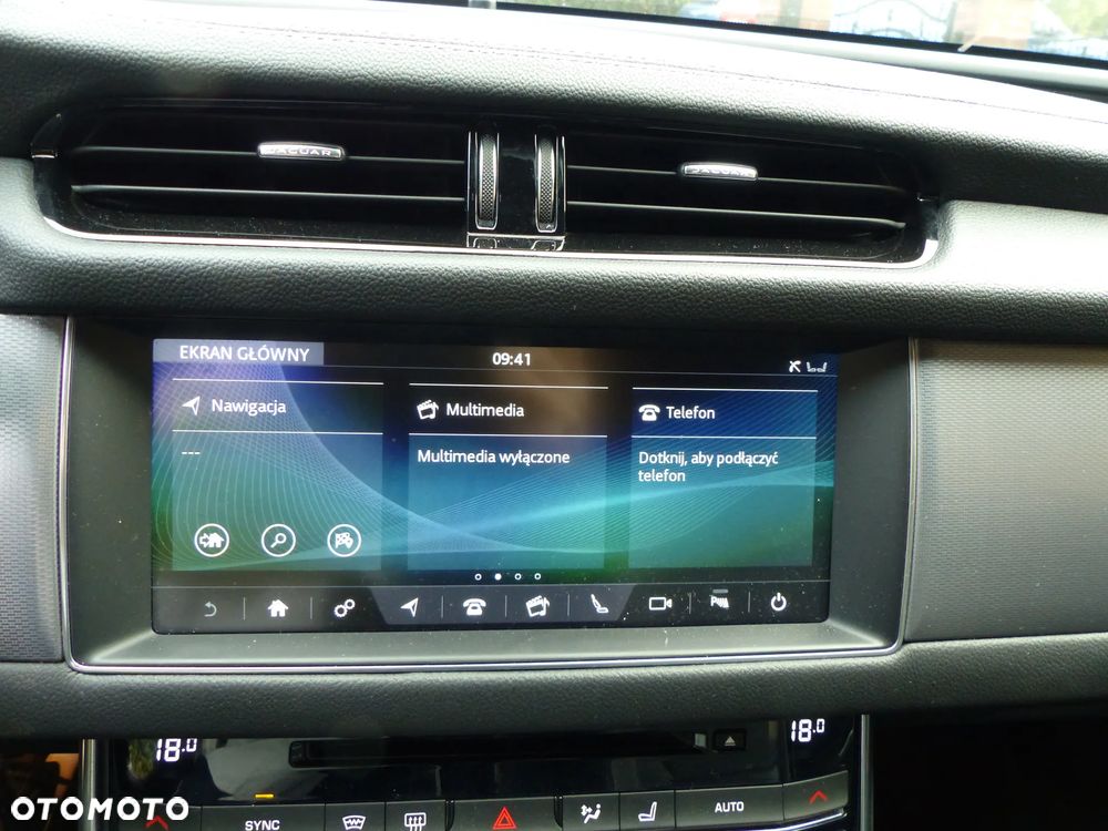 Jaguar XF 2.0 i4D R-Sport - 12