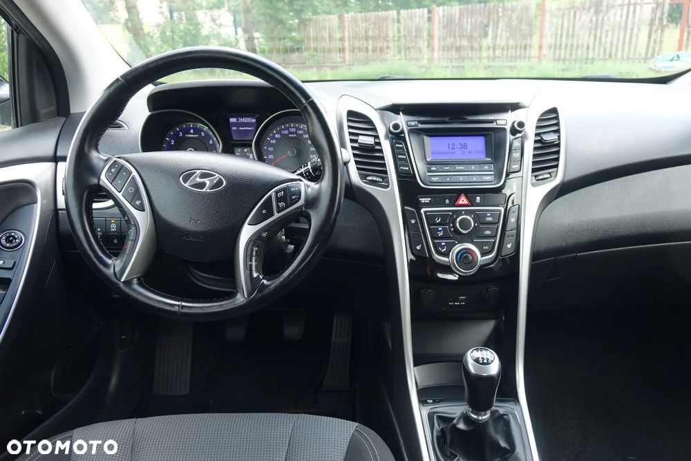 Hyundai i30 - 16