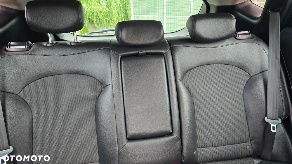 Hyundai ix35 2.0 CRDi 4WD Automatik Premium - 12