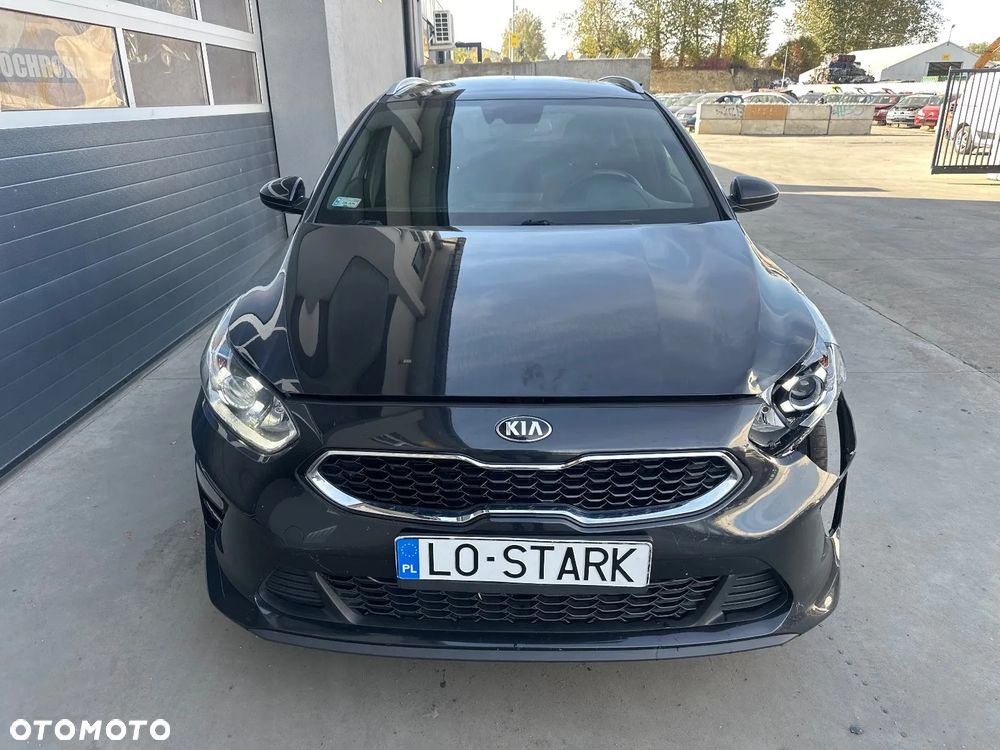 Kia Ceed 1.6 CRDi mHEV M - 3