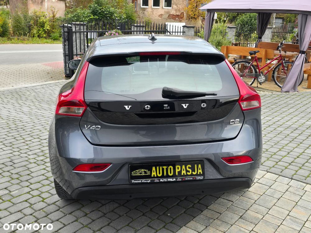 Volvo V40 D2 - 11