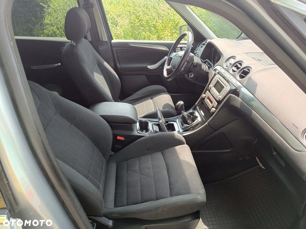 Ford S-Max 2.0 TDCi DPF Titanium - 13