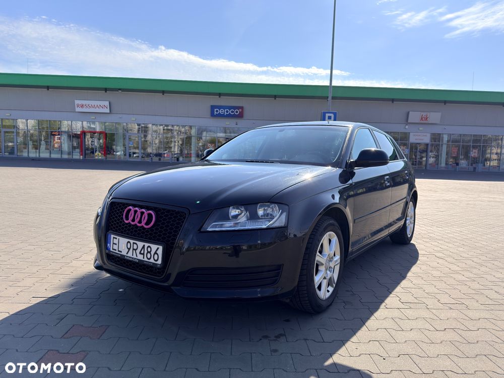 Audi A3 Sportback - 1