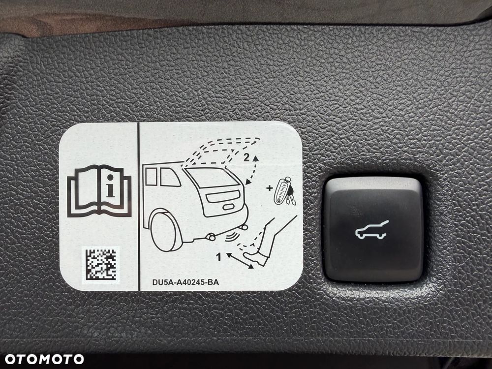 Ford Kuga 1.5 EcoBoost FWD ST-Line - 34